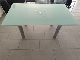 Ausziehbarer Esstisch mit Glasplatte (160/240 x 90 cm)