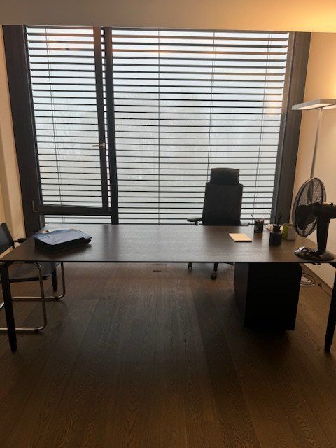 Scrivanie: Exklusiver & hochwertiger Bürotisch – Usato da Dübendorf venduto da Spezlitoni 3