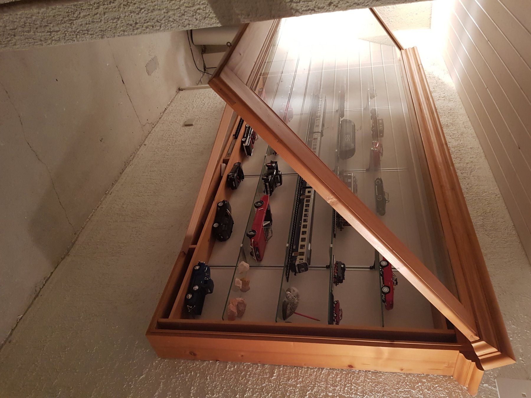 Vetrine: Sammlervitrine aus Antikholz – Usato da Mittelhäusern venduto da Sbe3147 1