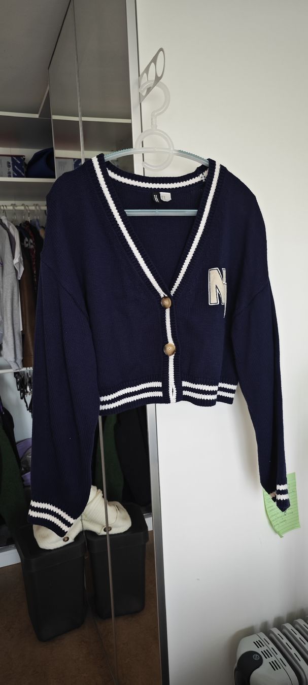 H&M Giacche: H&M Strickjacke College Stil, Gr. M, – Usato da Wädenswil venduto da macik