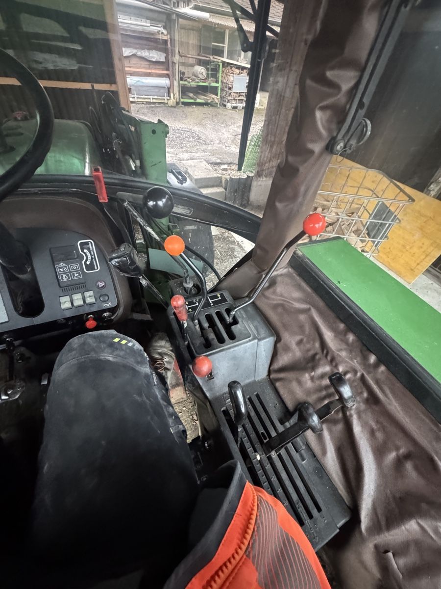 John Deere Tracteurs: John Deere 2850 – D'occasion à Oberönz par HPBJ 4