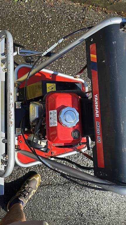 Carriole: Brouette à moteur Yanmar – Usato da Aigle venduto da tauxedenis 4