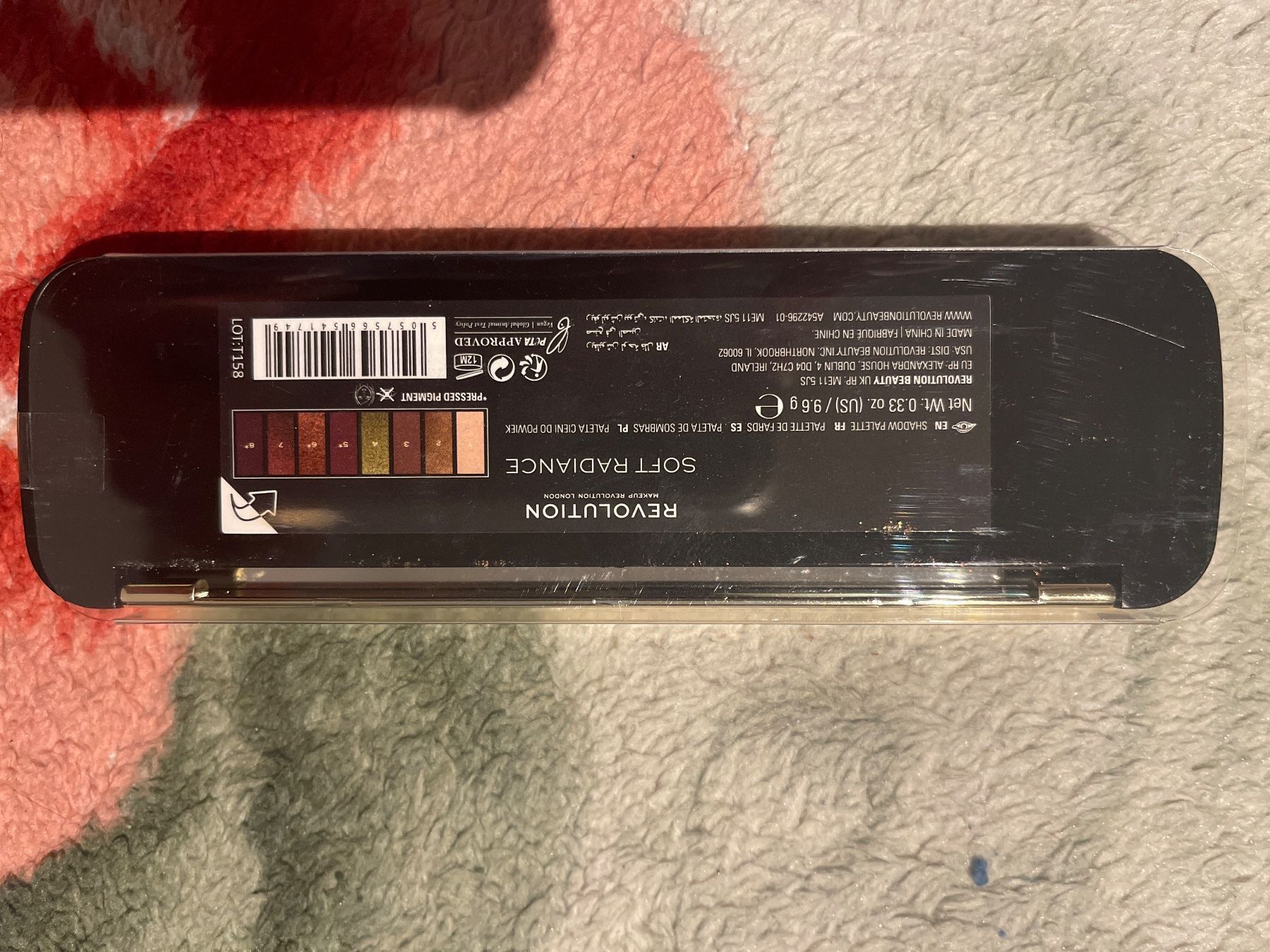 Make-up: Eyeshadow Palette  Soft Radiance  Revolution – Neu und originalverpackt aus uzwil von Semkii.j 1