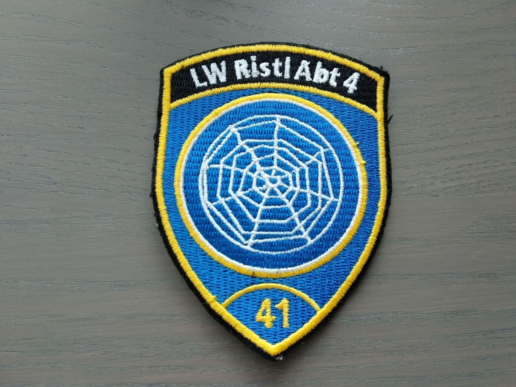 Schweizer Armee Plaketten & Abzeichen: Badge LW Ristl Abt 4/41 – Neu (gemäss Beschreibung) aus Gebenstorf von Elchenn