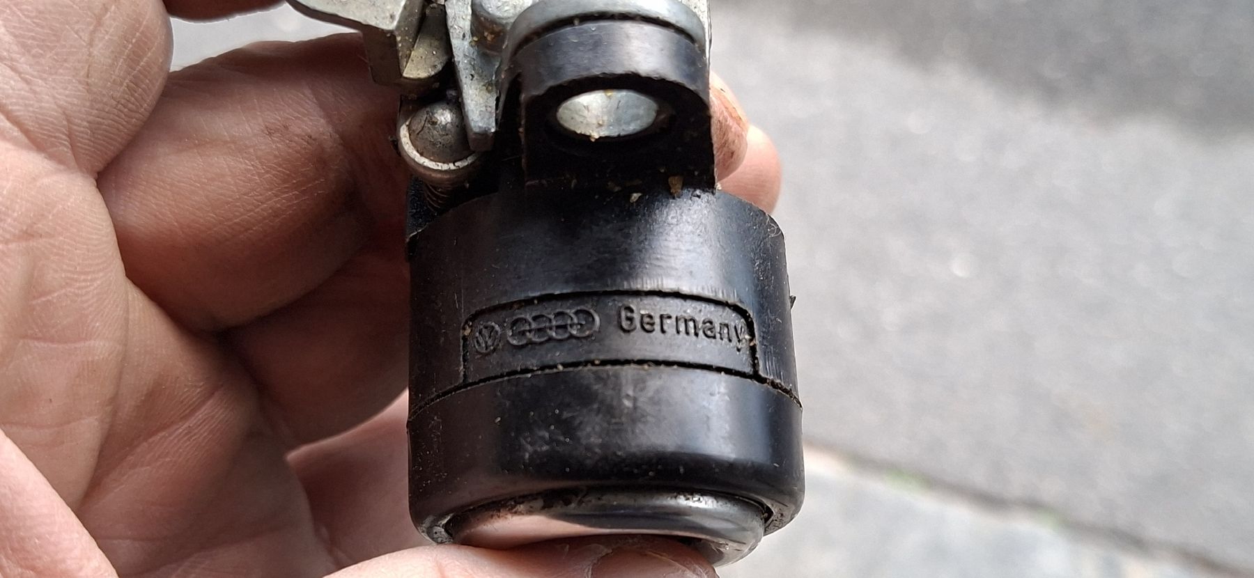 Volkswagen Toutes les pièces auto: VW Bus / Käfer Teile Original – D'occasion à Hergiswil NW par Standard1954 3