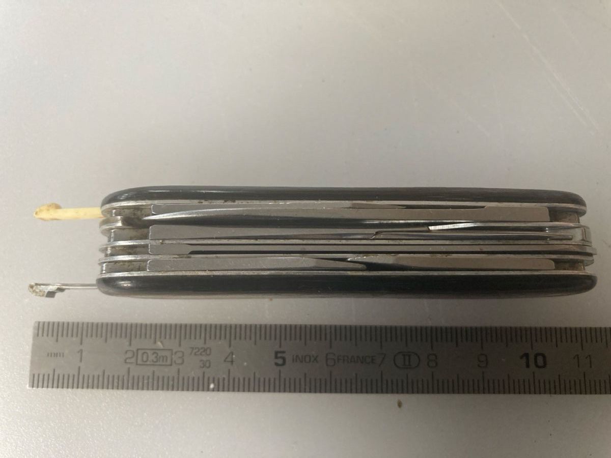 Victorinox Couteaux de poche: Sackmesser – D'occasion à Krauchthal par colligio 9