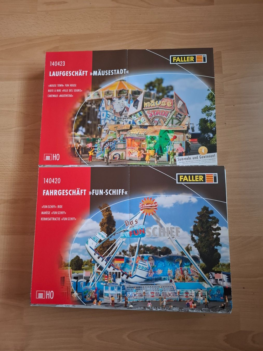 Faller Modellini di ferrovie: Faller Kirmes Set 01 2tlg. – Nuovo (secondo la descrizione) da Halten venduto da ast_mzm8
