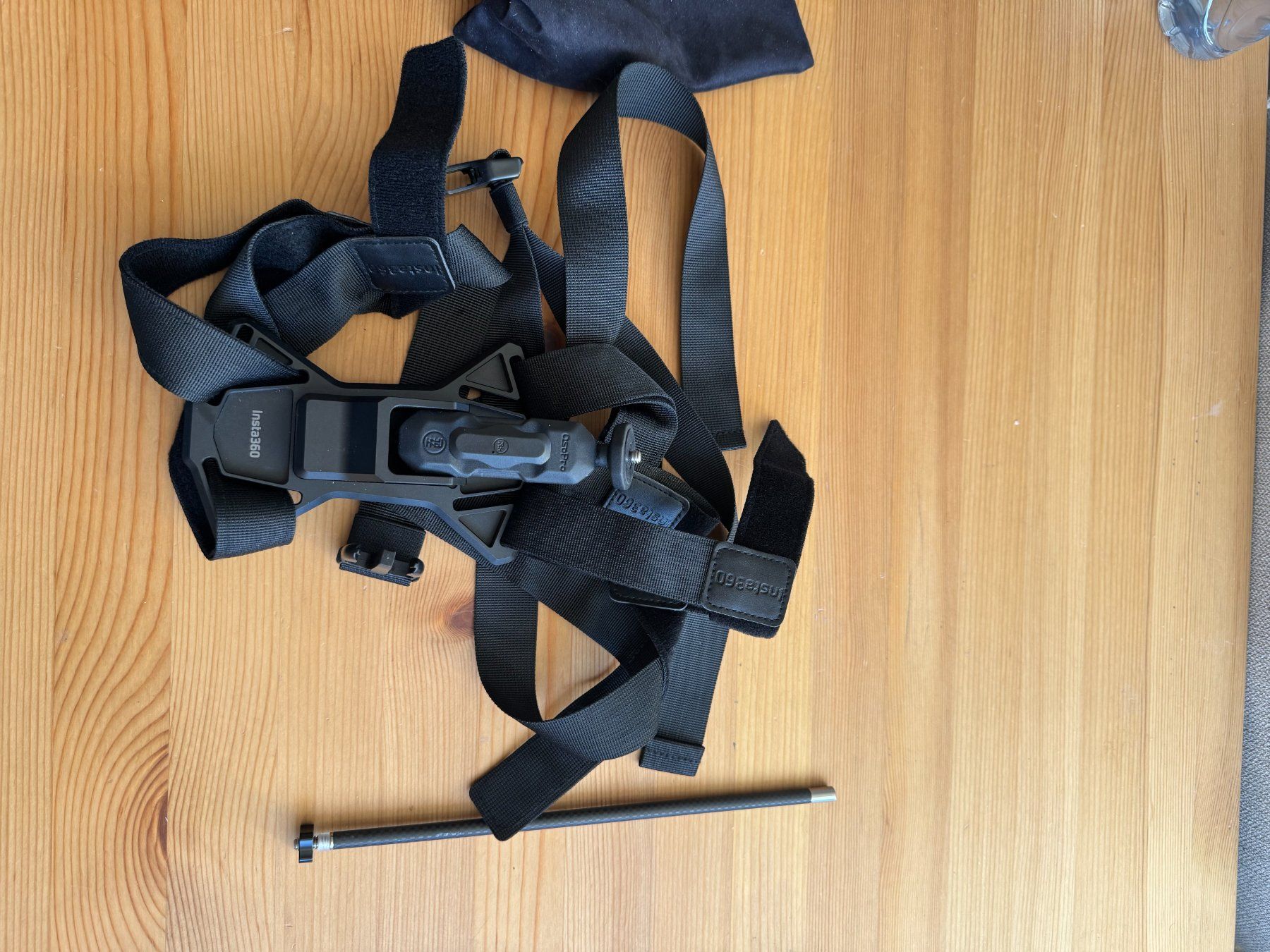 Action Cam: Insta360 Third-Person Backpack Mount (CINSTAV/C) – Usato da Zürich venduto da Carlos_Oliveira