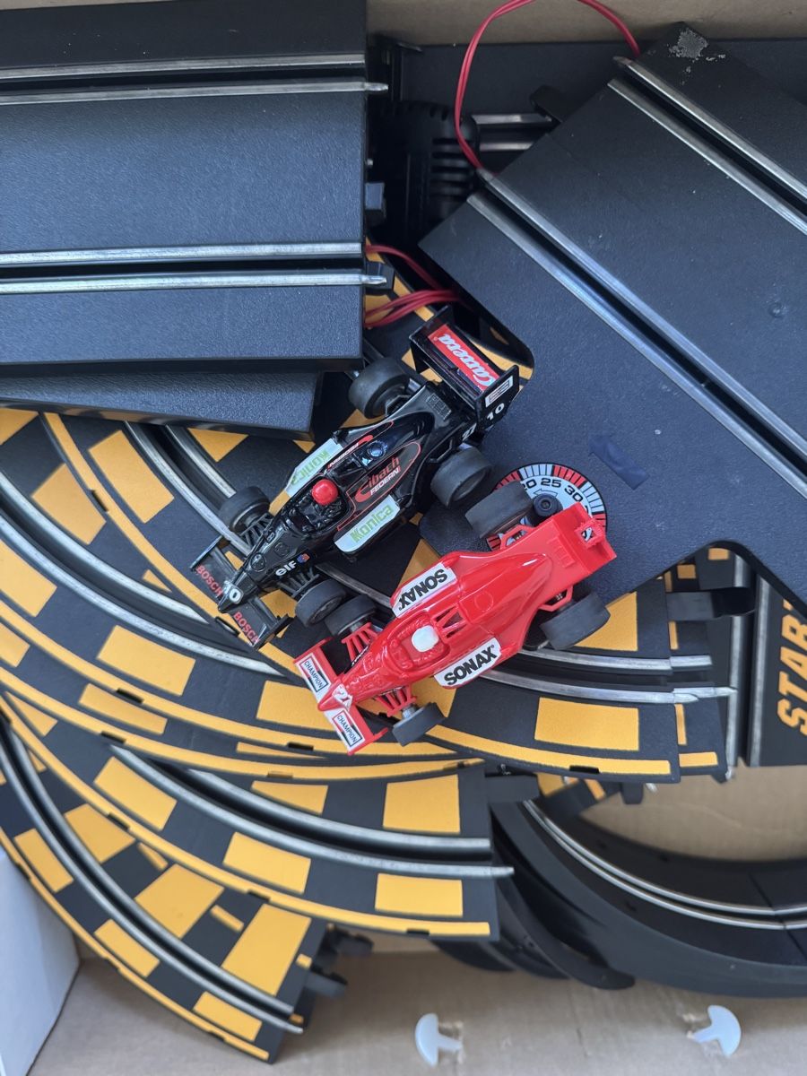 Piste: Carrera Car Racing – Usato da Luzern venduto da sas_q2d9 2