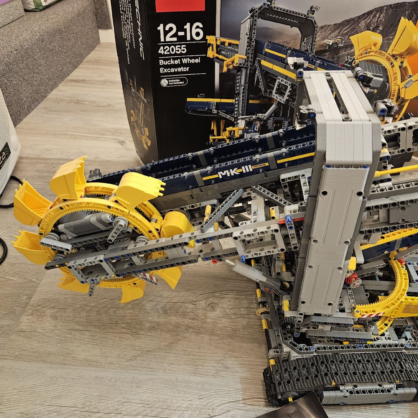 Lego Kit di costruzioni: LEGO Technic 42055 Schaufelradbagger - Vollstaendig! – Usato da Embrach venduto da Lilly2021 1