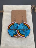 Boucles d'oreilles fait main en Tanzanie