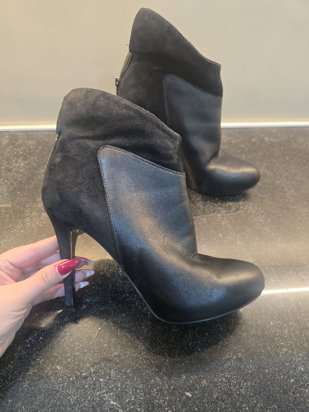Guess Scarpe da donna: Guess Stiefeletten - Grösse 38 – Usato da Hägglingen venduto da Raff_Ella 1