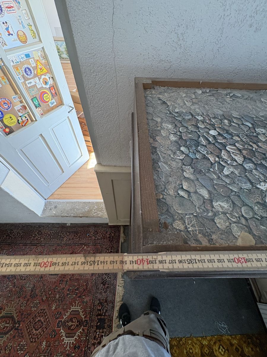 Schränke: Schrank – Gebraucht aus Bettlach von flo_26py 3