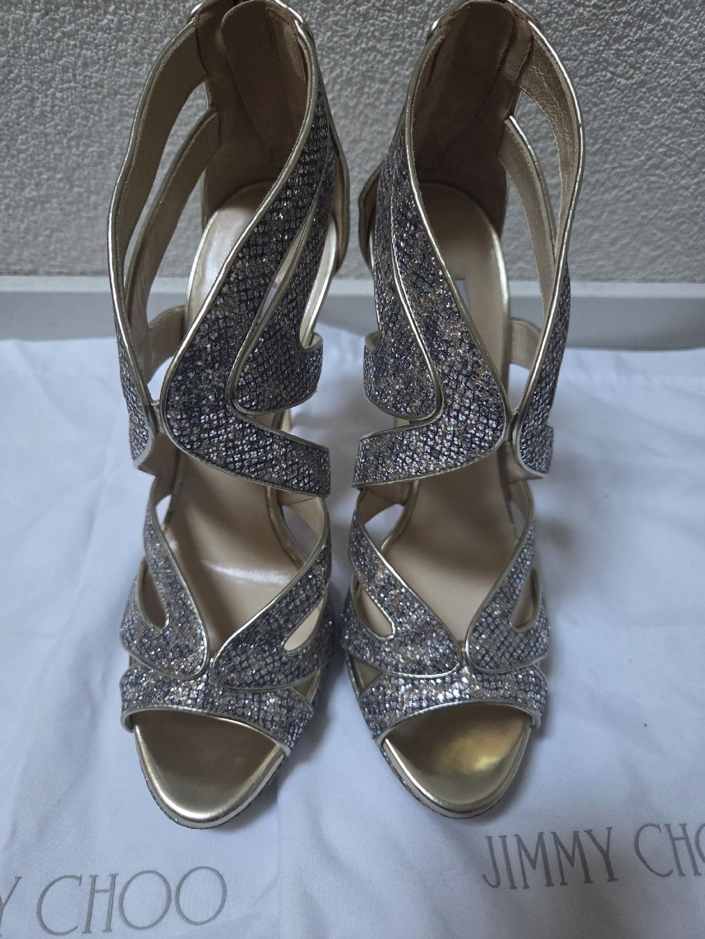Jimmy Choo Scarpe da donna: Chaussures  Jimmy Choo, taille 39 – Nuovo (secondo la descrizione) da Fey venduto da foudresse