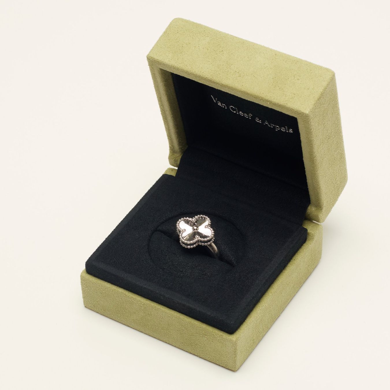 Anelli: Authentique Bague VAN CLEEF ARPELS Alhambra Guilloché – Nuovo (secondo la descrizione) da Carouge GE venduto da TLD 3