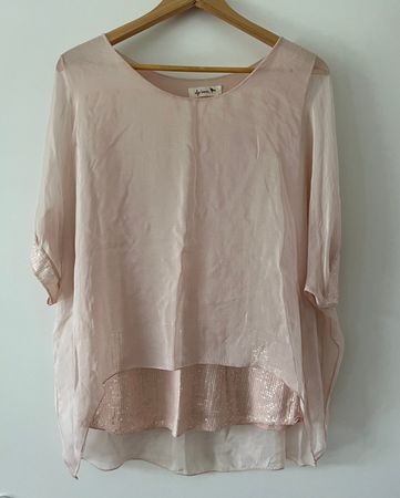 NEU: Oberteil 100% Seide Gr. 36