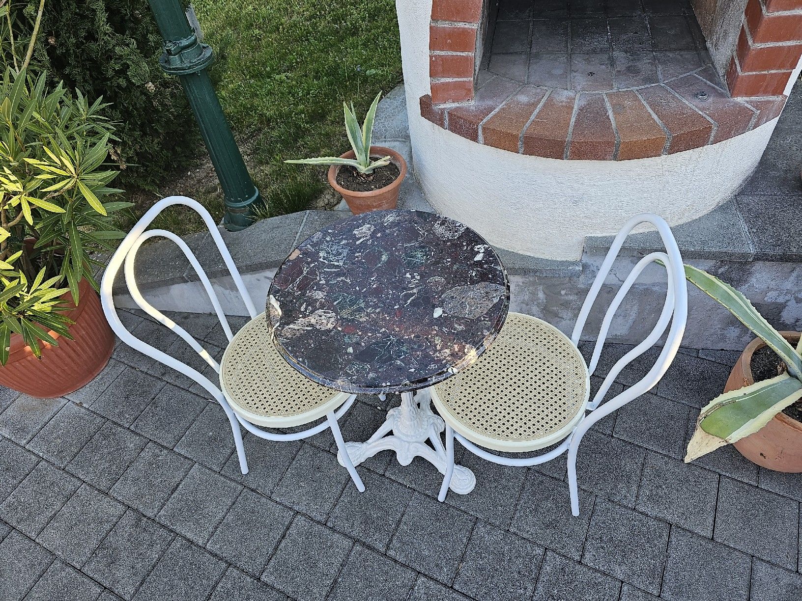Tavoli: Bistrotisch Marmortisch 2 Stühle – Usato da Villnachern venduto da hasta08 9