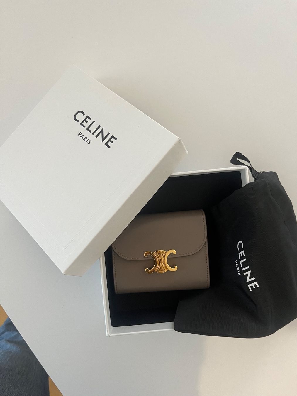 Celine Portamonete: Céline Portemonnaie Triomphe – Usato da Zürich venduto da Joellita25 2