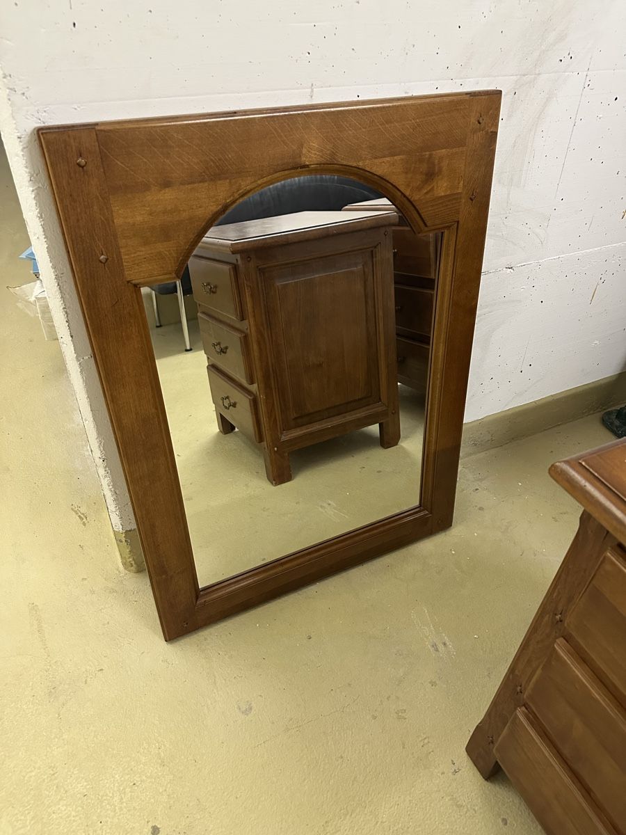 Pfister Letti: Chambre à coucher en bois massif, lit et commode! – Usato da geneve venduto da lima4ever 2