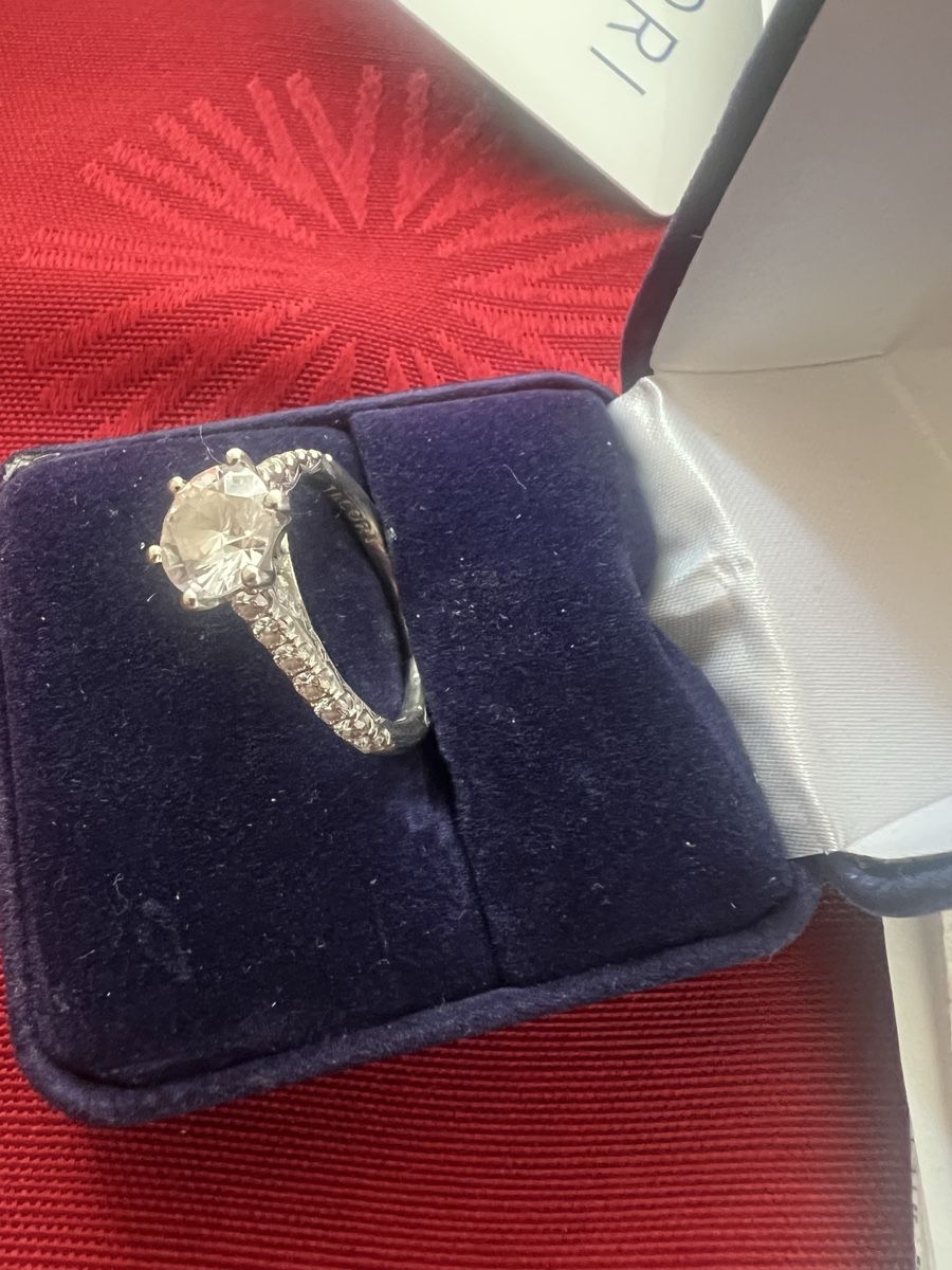 Ringe: Platinum Ring mit Diamenten – Gebraucht aus Zürich von jao_2bx7 1