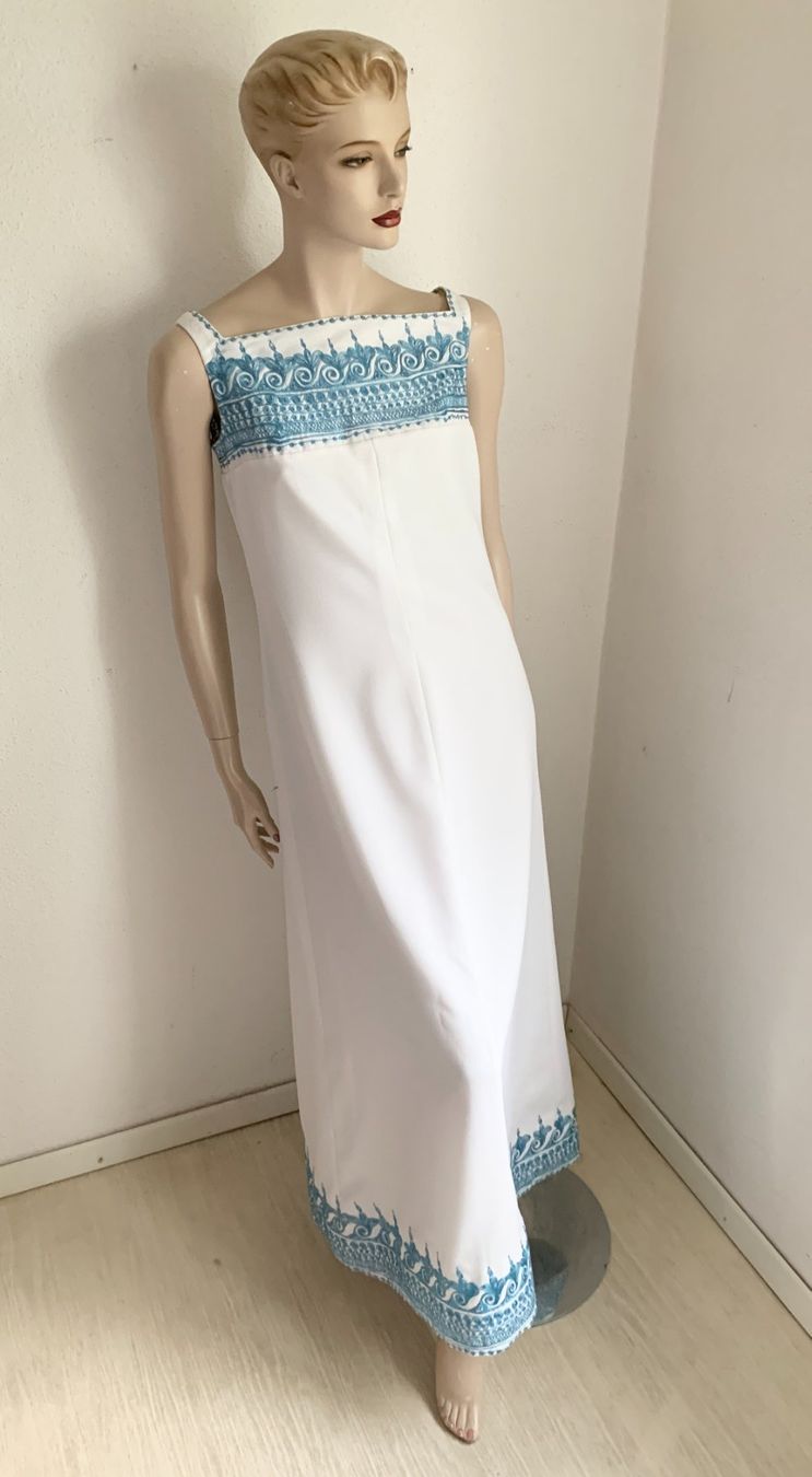 Vestiti: Weisses Sommerkleid mit blauer Bordüre – Usato da Kloten venduto da Nephty 5