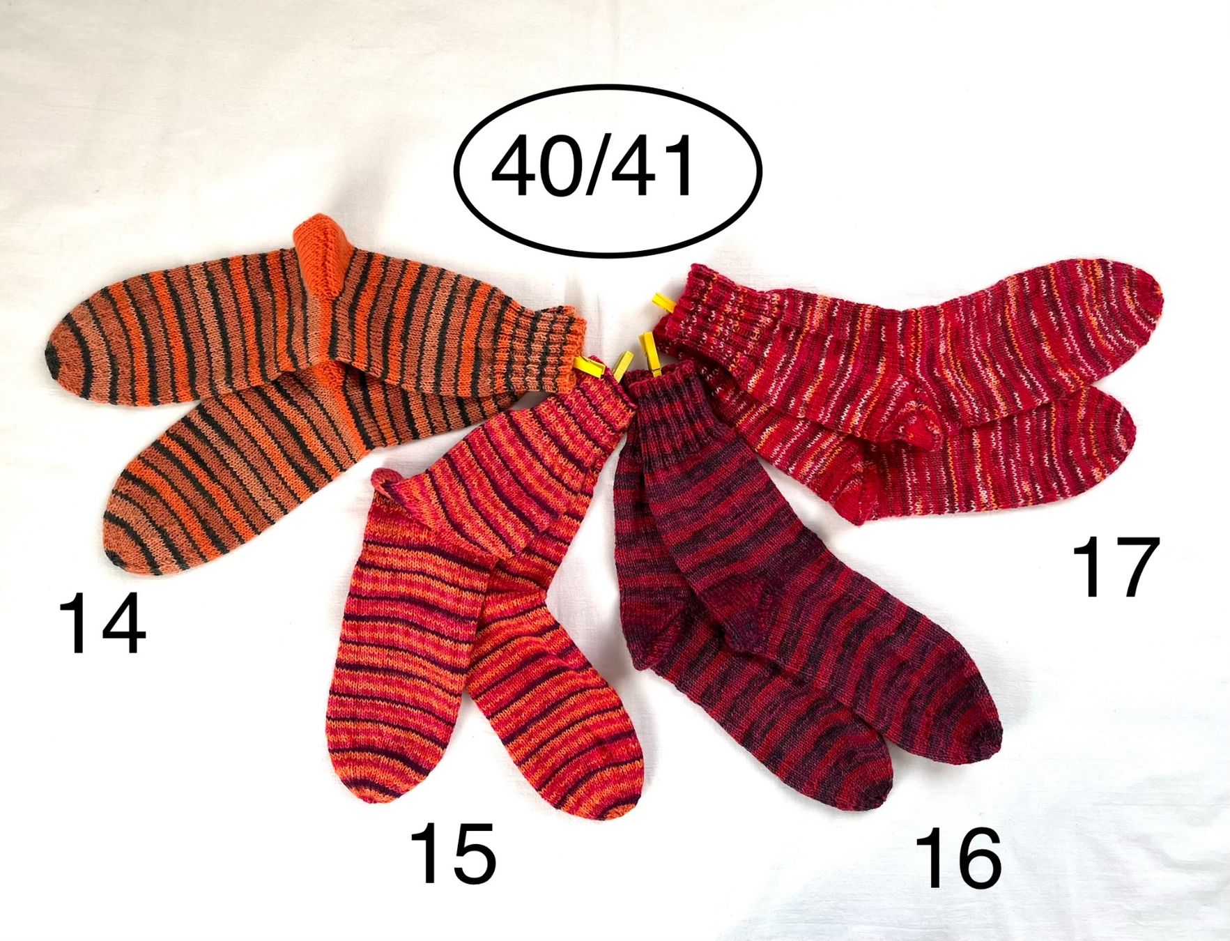 Calze: handgestrickte Wollsocken, 40/41 – Nuovo e nell'imballaggio originale da Engelburg venduto da rautibus