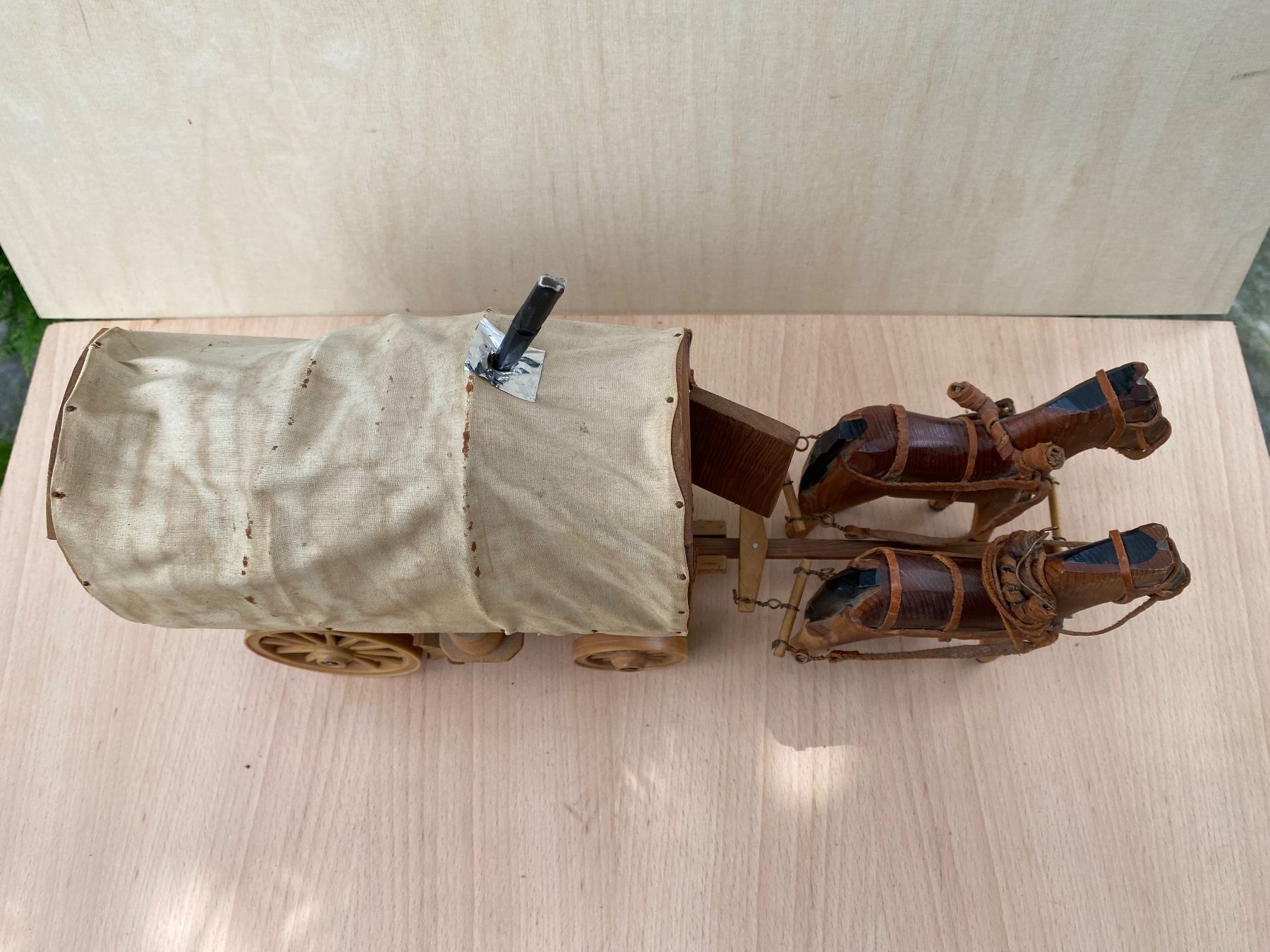 Kutschen: schöner Western Planwagen mit 2 Holzpferden – Gebraucht aus Feldbach von Olive1 6