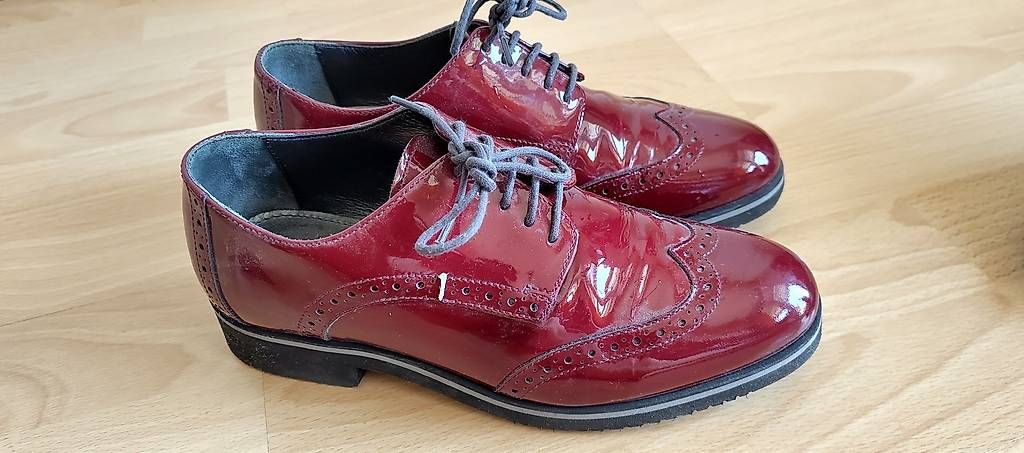 Navyboot Scarpe da donna: sympathische kirschrote Schuhe Grösse 36 – Usato da Urtenen-Schönbühl venduto da phu_tpt8 1