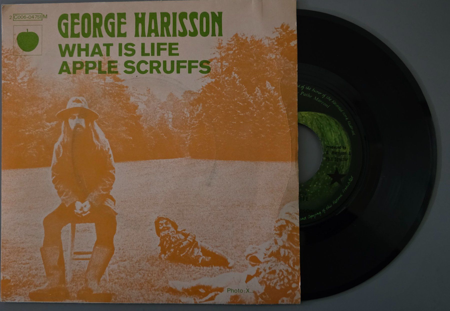 Dischi in vinile: George Harisson Single – What Is Life / Apple Scruffs – Usato da Root venduto da atelier22