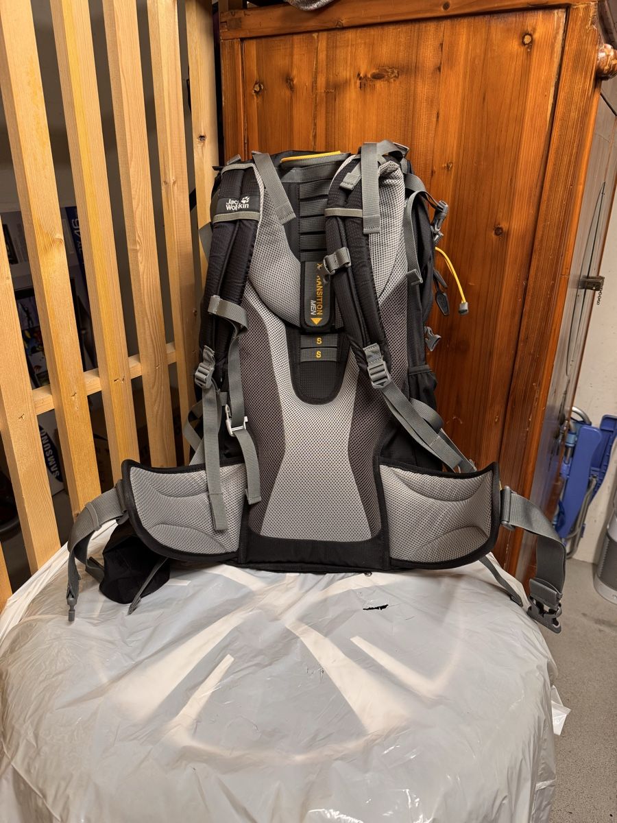 Jack Wolfskin Zaini: Wanderrucksack Jack Wolfskin 50 Liter – Usato da Baar venduto da Ronmil10 1