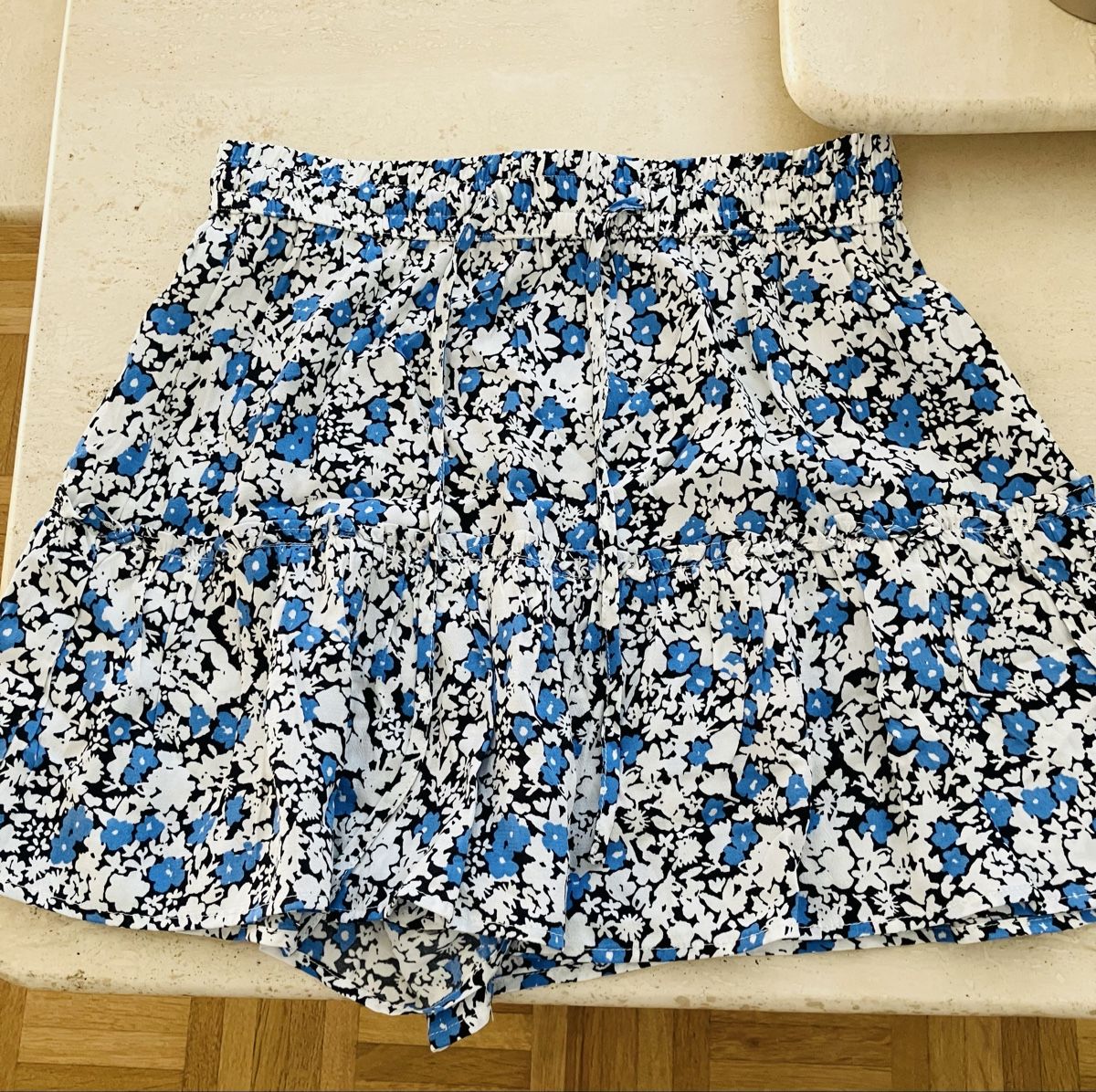 Zara Gonne: ZARA jupe/short taille S – Nuovo (secondo la descrizione) da Clarens venduto da Piluka