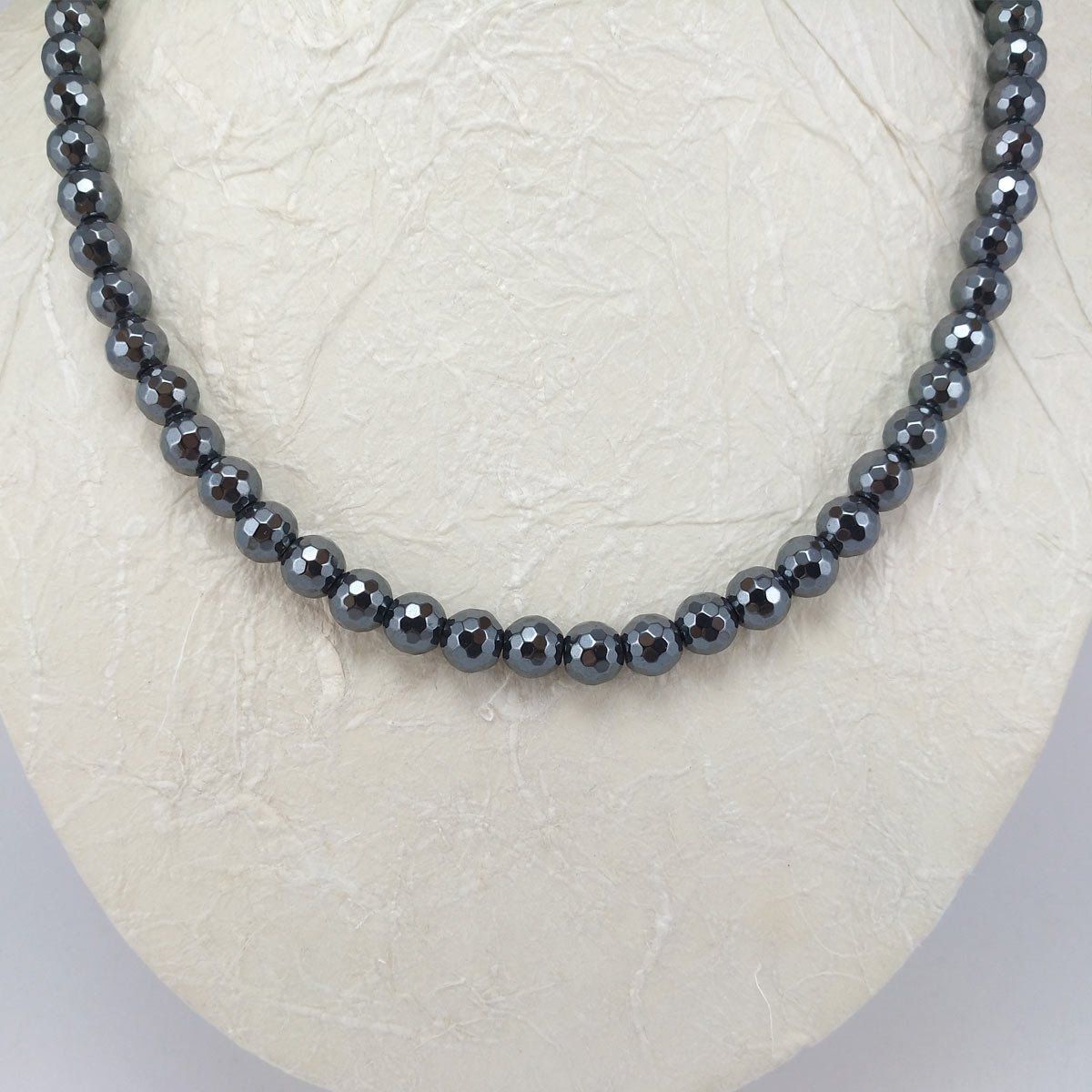 Catenine: Hämatit Halskette (facettiert) – Nuovo e nell'imballaggio originale da Meilen venduto da Byrd-bijoux 1