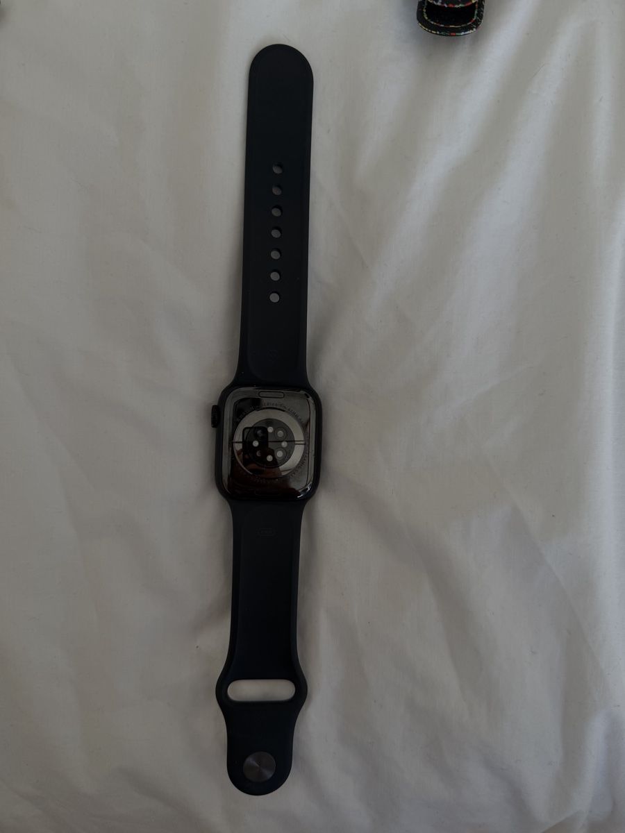Montres: Appel Watch 7 + 11  – D'occasion à Arosa par hel_7v5h 6