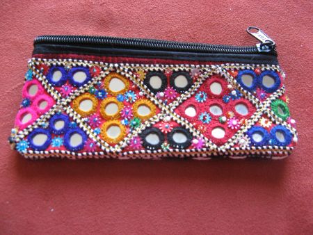 Portemonnaie oder Etui aus Indien mit Spiegeln