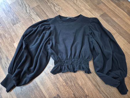 Black Zara sweater size S