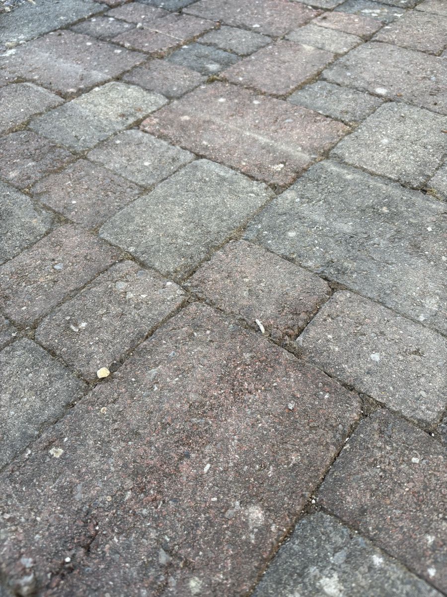 Steine & Dachziegeln: Pflastersteine, Terrassensteine ca.25m2 – Gebraucht aus Faulensee von Liebes_Kind_2019 2
