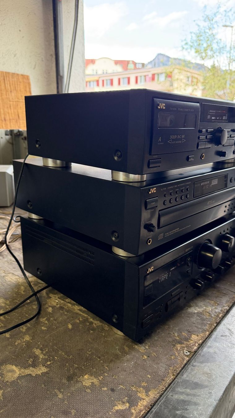 JVC Verstärker: Musikanlage JVC – Gebraucht aus Bad Ragaz von Freiflug 6