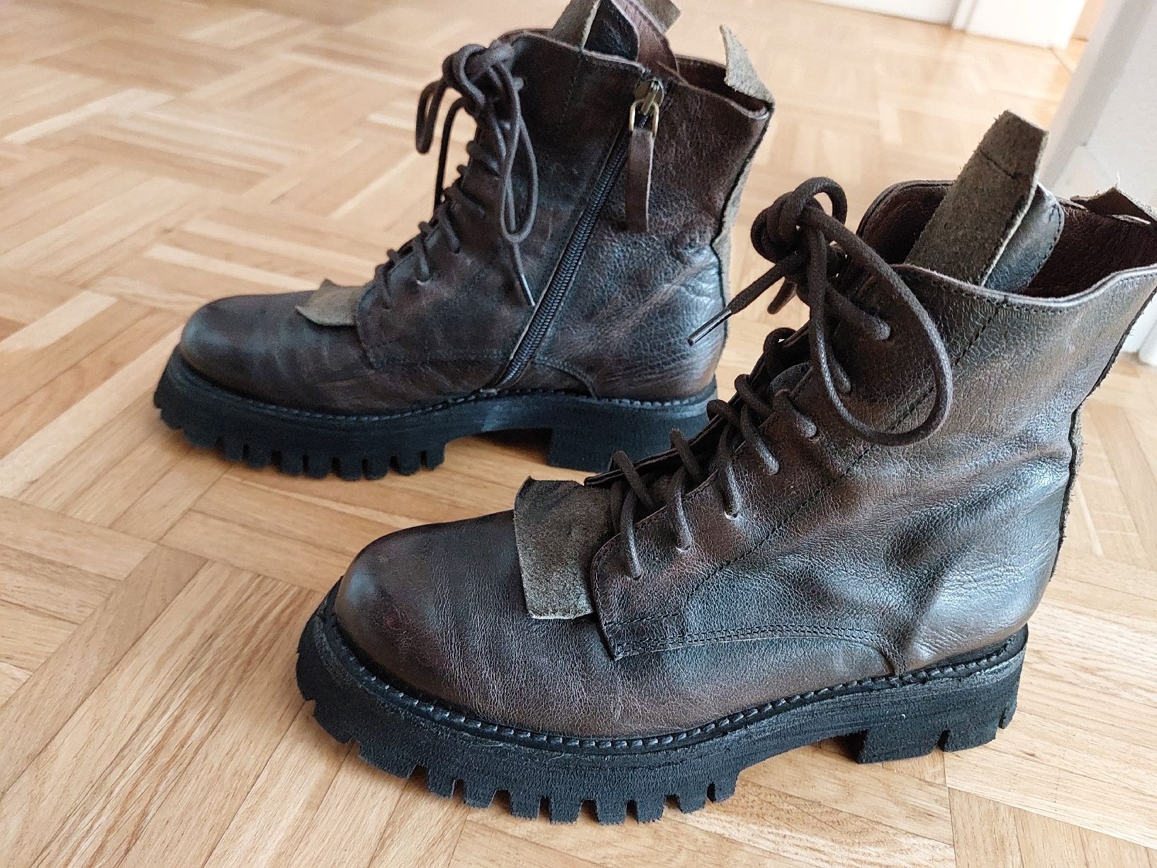 Scarpe da donna: Stiefelette History – Usato da Münchenbuchsee venduto da Ataf_Morgana
