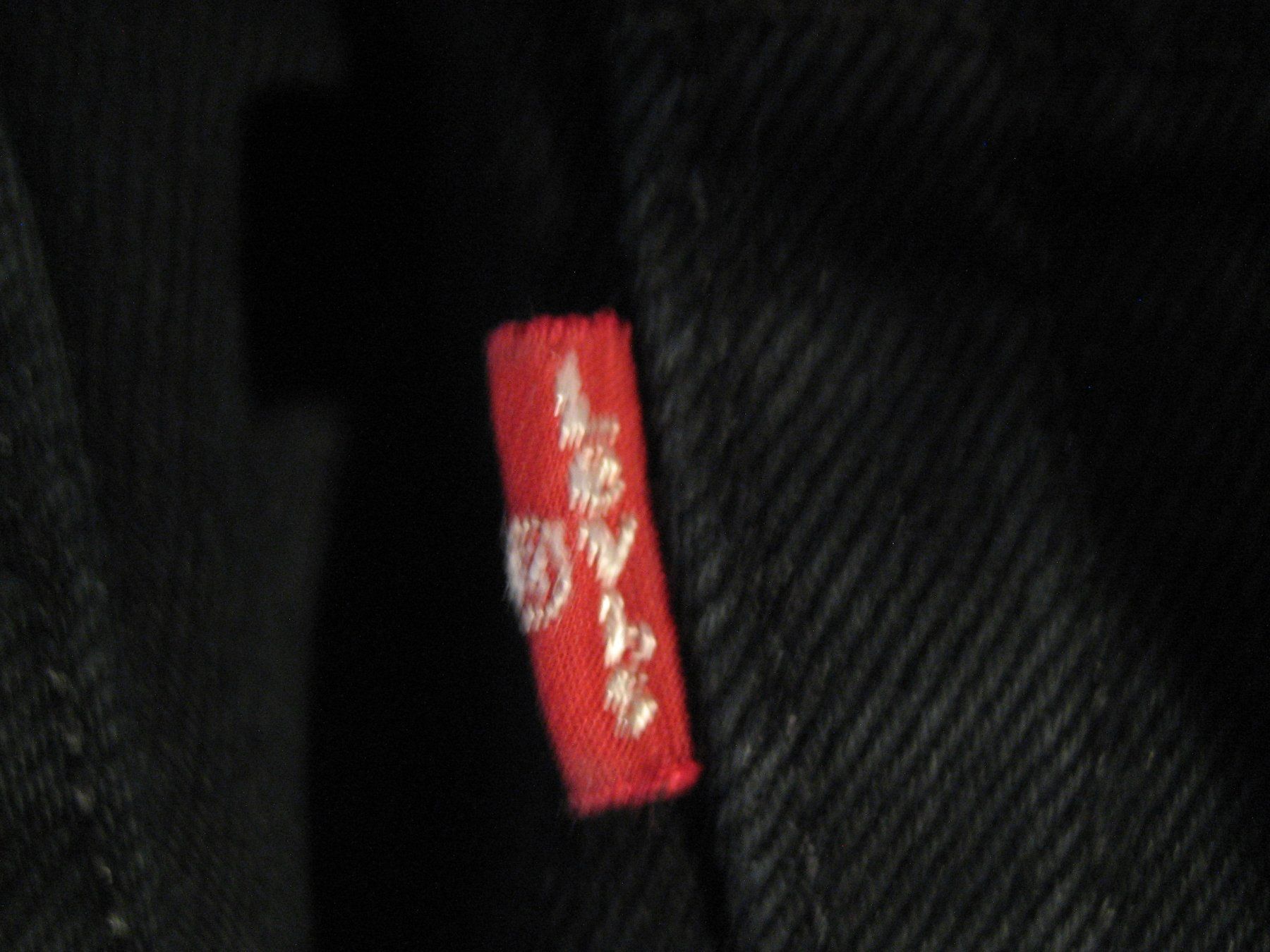 Levi's Jeans: Levi's 501 W31 L32 – Nuovo (secondo la descrizione) da Delémont venduto da marryb 4