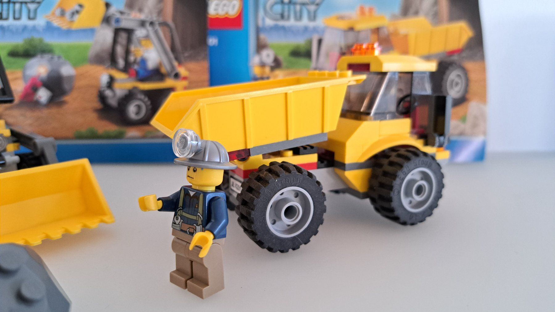 Lego Giocattoli: LEGO City 4201 Bagger mit Kipplaster – Usato da Langendorf venduto da thesi246 1