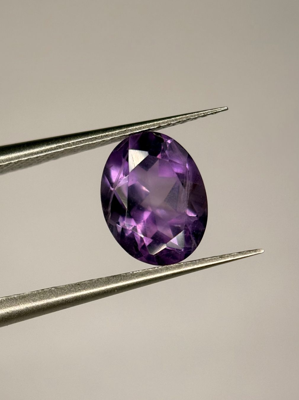 Pietre preziose: Ab 1 Fr. - 1.78 ct natürlicher Amethyst – Nuovo (secondo la descrizione) da Mauren venduto da LieGems