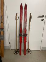 Ski (K 30), Ski von ca. 1955, Laufsohle Holz, ohne Kanten