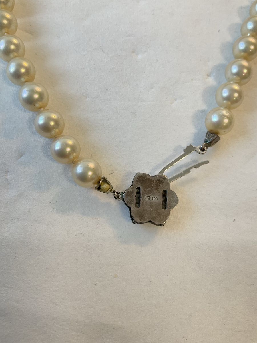 Catenine: Ancien collier de perle avec fermoir en argent  – Usato da Malleray venduto da Robot12 2