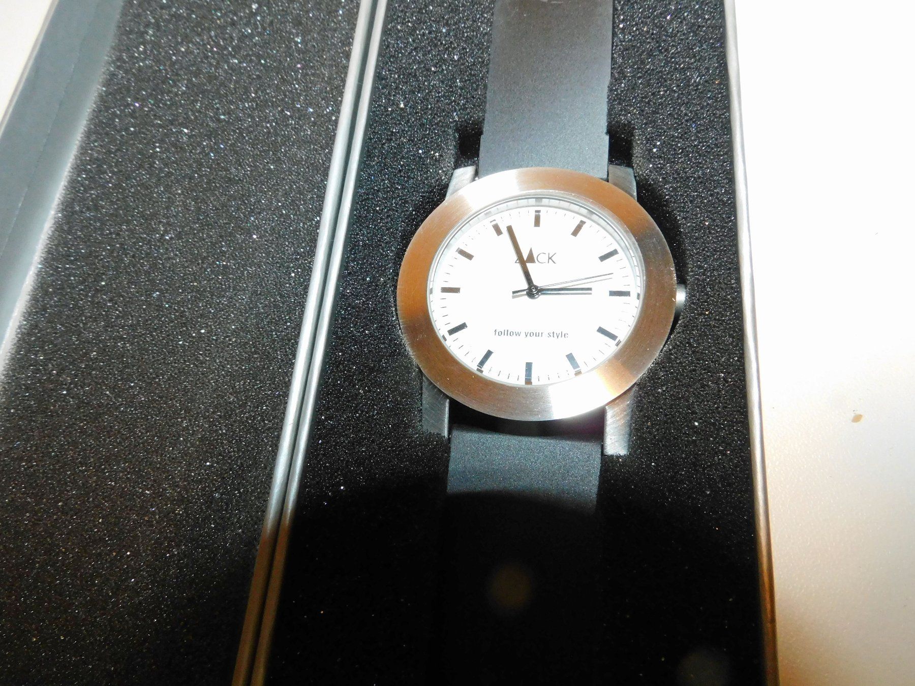Orologi: Neue Fundschätze - Armbanduhr Jack – Usato da Sursee venduto da 76 3