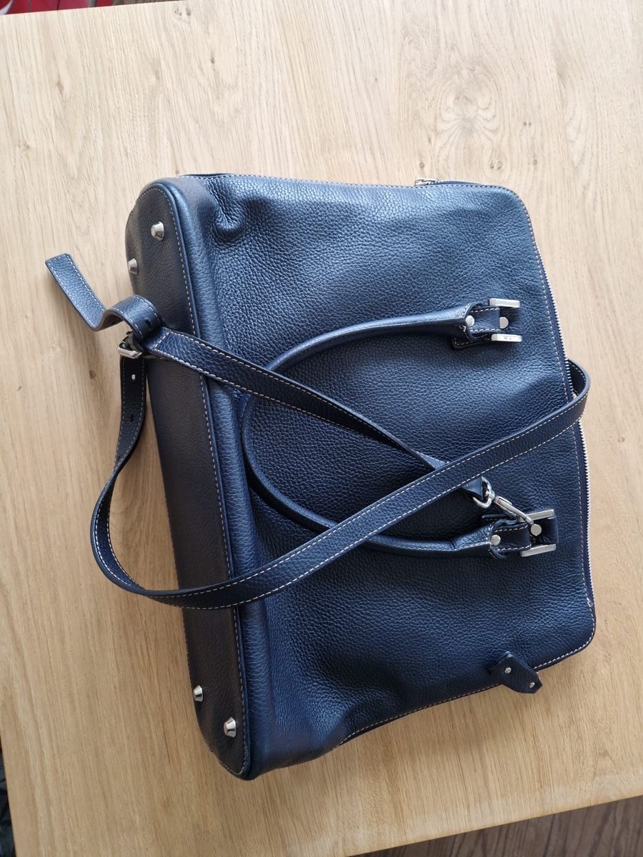 Sacs femmes: Damen Handtasche Leder dunkelblau – D'occasion à Wohlen AG par Coco_91