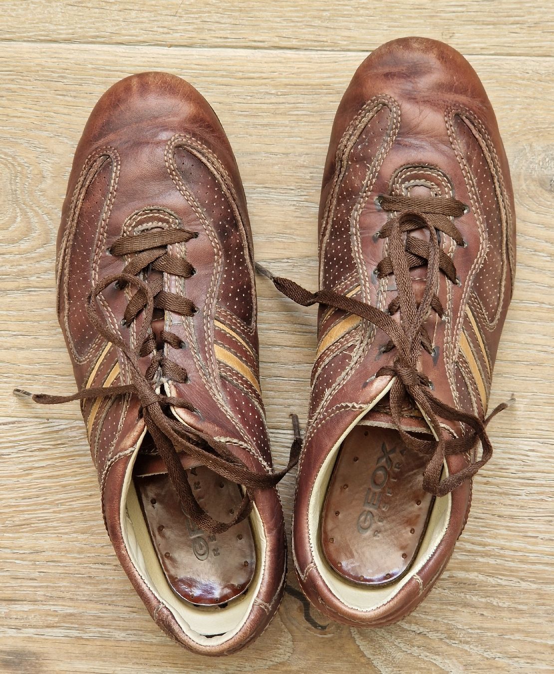 Geox Herrenschuhe: Geox Leder Sneakers Grösse 41 – Gebraucht aus Küssnacht am Rigi von Mika014