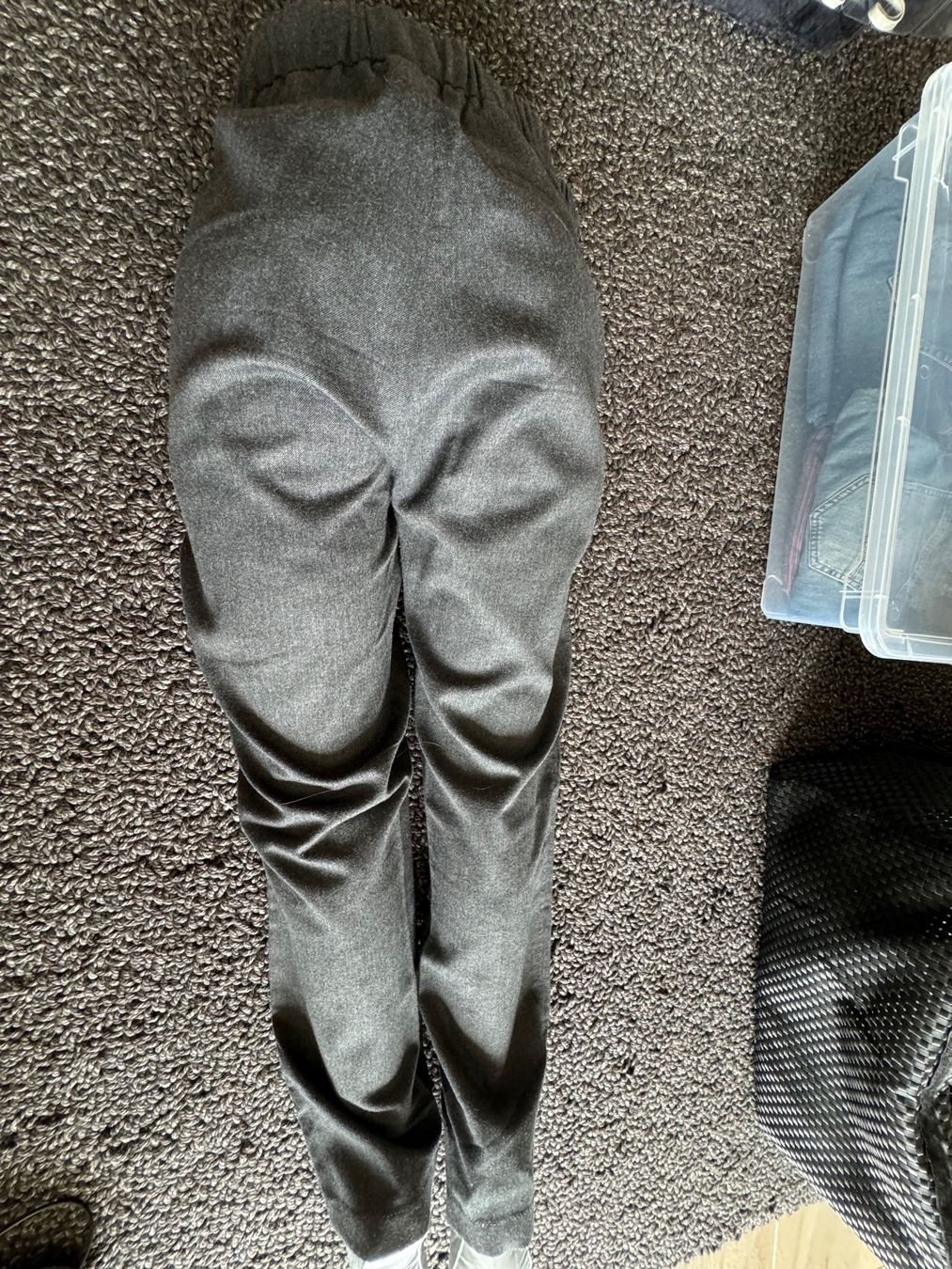 Marc O'Polo Hosen: Gray pants from Marc OPolo – Gebraucht aus Münchenstein von ArleneLM 2