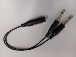 Klinkenkabel mit einem Stereo Stecker und zwei Mono Stecker