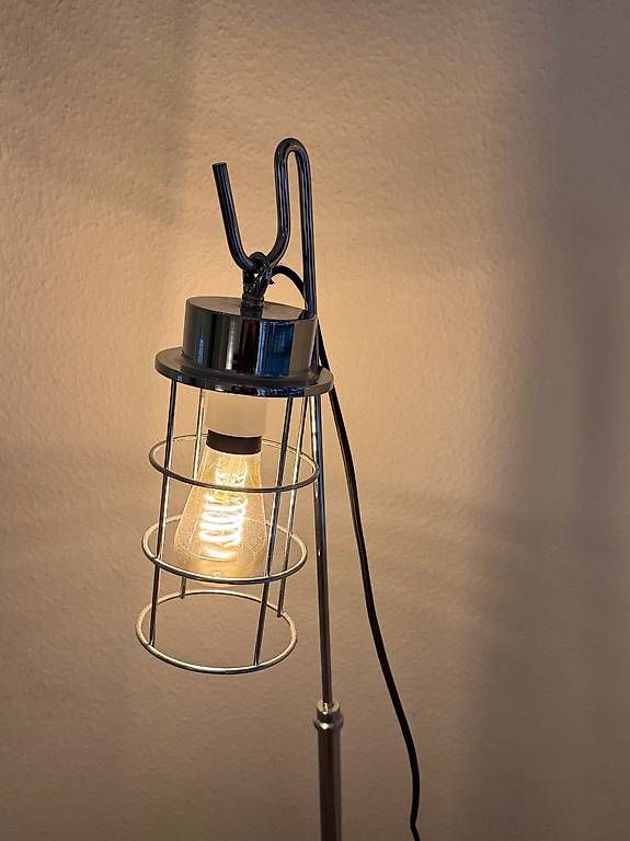 Lampade: Lampe de salon, sur pied – Usato da Nyon venduto da chr_c2yr 2