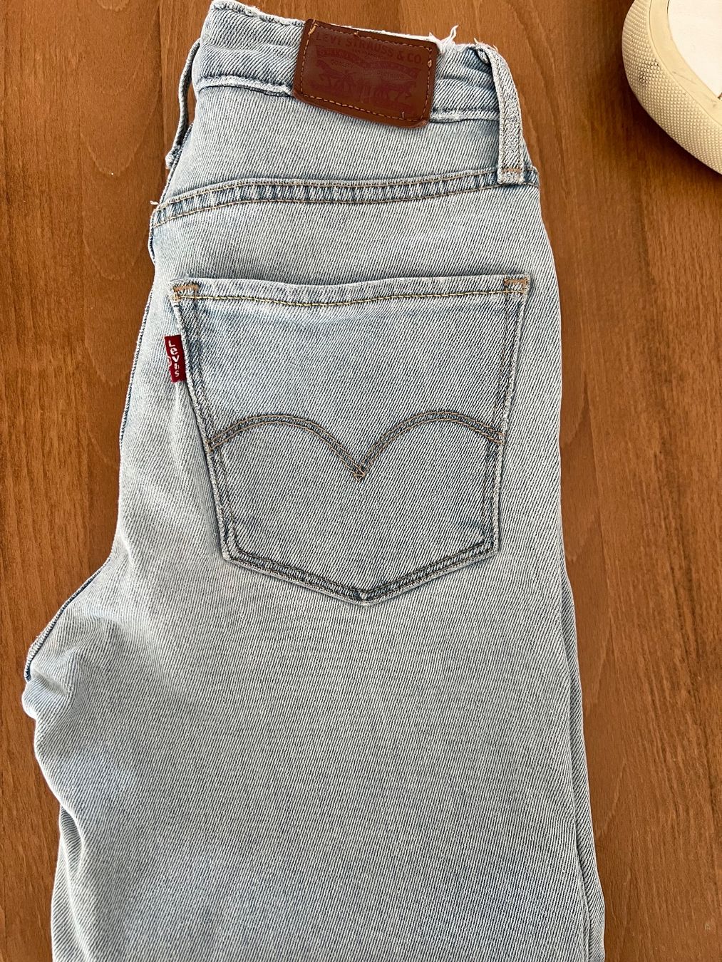 Levi's Jeans: Levi's Jeans Damen gestreift Grösse 26 – Usato da Zürich venduto da fer_5h7x 2